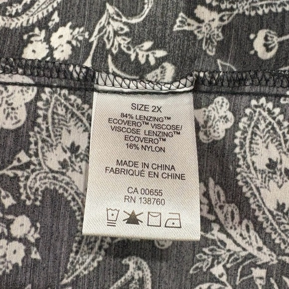 NWOT, Penningtons, Plus Size 2X Blouse With Split Mandarin Collar, Gray - Picture 10 of 11